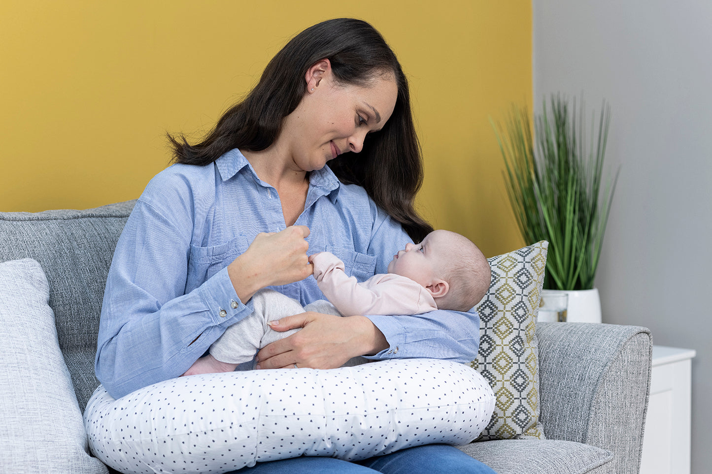 Dreamgenii Baby Feeding Pillow - Dot Design